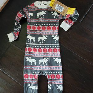 Holiday clothing for baby
